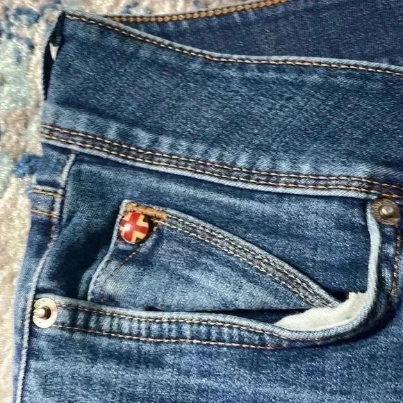 Hudson Croxley mid thigh shorts icon color 30 - Picture 3 of 7